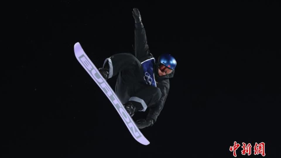 （米兰冬奥会）综合消息：苏翊鸣单板大跳台摘铜 赛会首金花落瑞士队