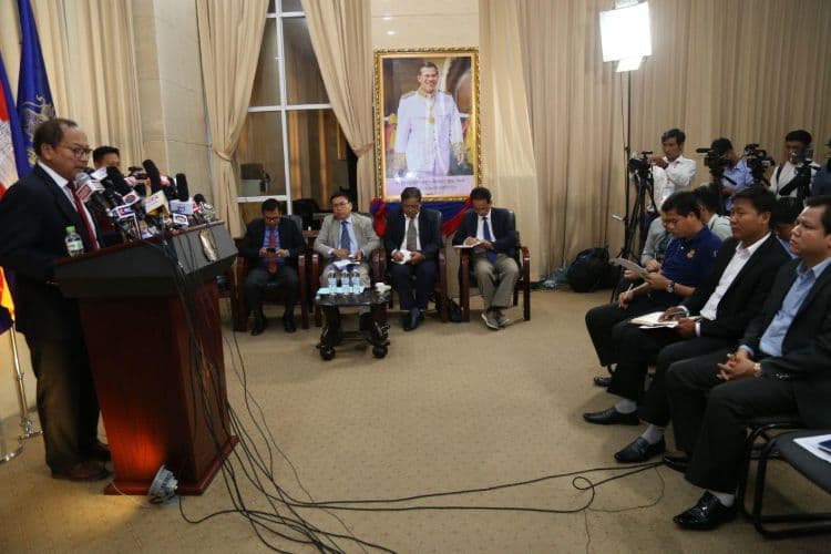 2019年6个月柬埔寨收到153个新投资项目，金额有50亿美元，创造160万个工作