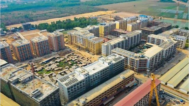 巴域木牌的房地产市场下降